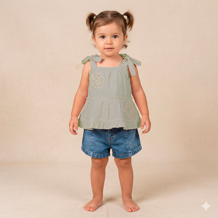 62026 CONJUNTO SHORT EN DENIM CON BLUSA BORDADA NIÑA BEBE