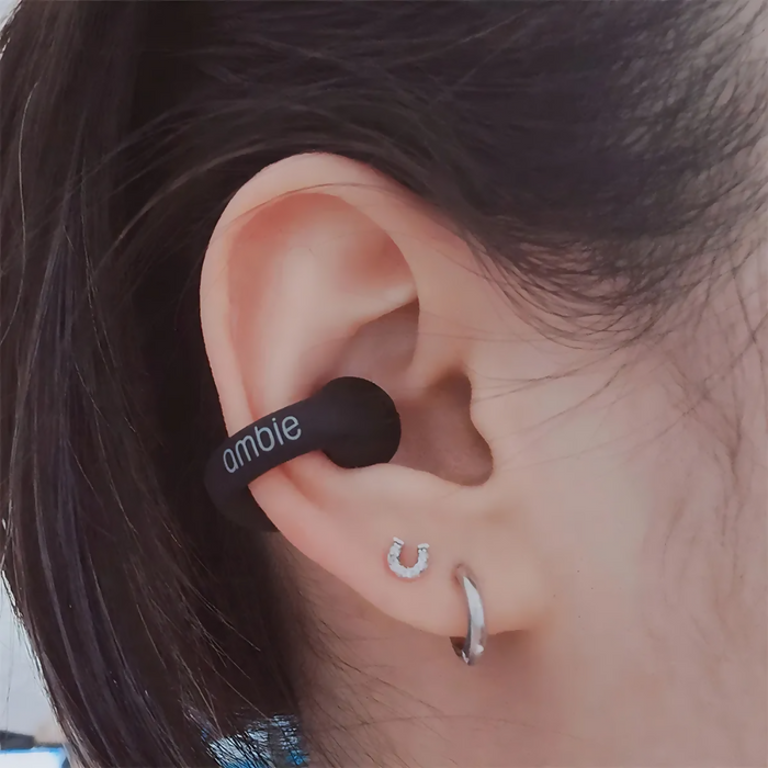 AUDÍFONOS AMBIE AURICULARES DE CONDUCCIÓN OSEA TWS ESTÉREO COLOR NEGRO