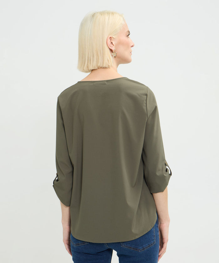 BLUSA M 3/4 UNICOLOR CON ESCOTE EN V 30122907