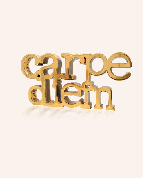 "Carpe Diem" Table Charm