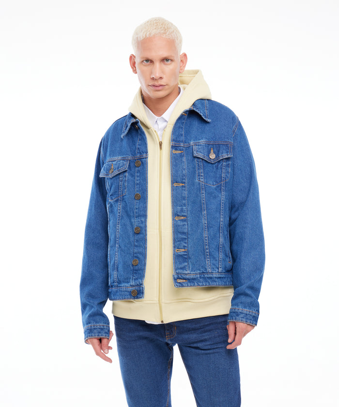 CHAQUETA TRUCKER TONO AZUL MEDIO CON DESGASTES 45080375