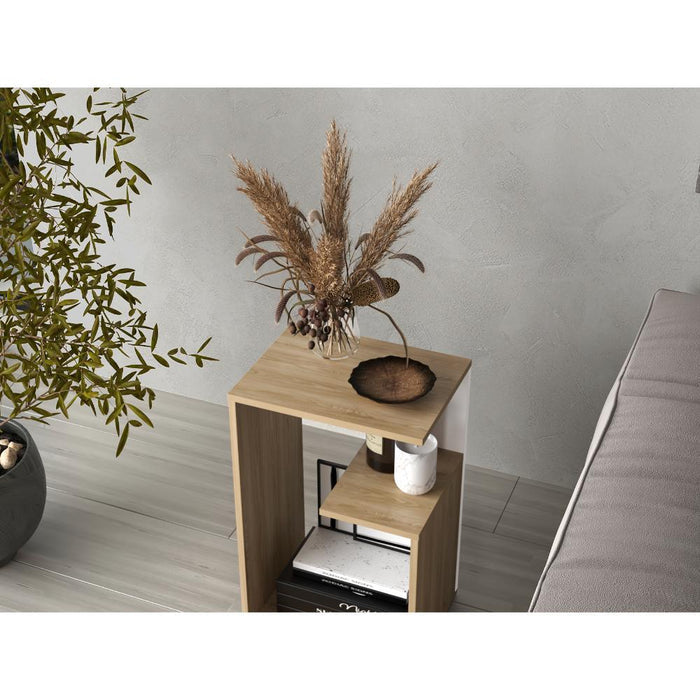 Mesa de Noche Evert, Fresno Europeo y Blanco, con diseño moderno y espacio para ubicar objetos