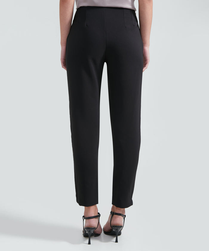 PANTALON CON PINZAS 28071587