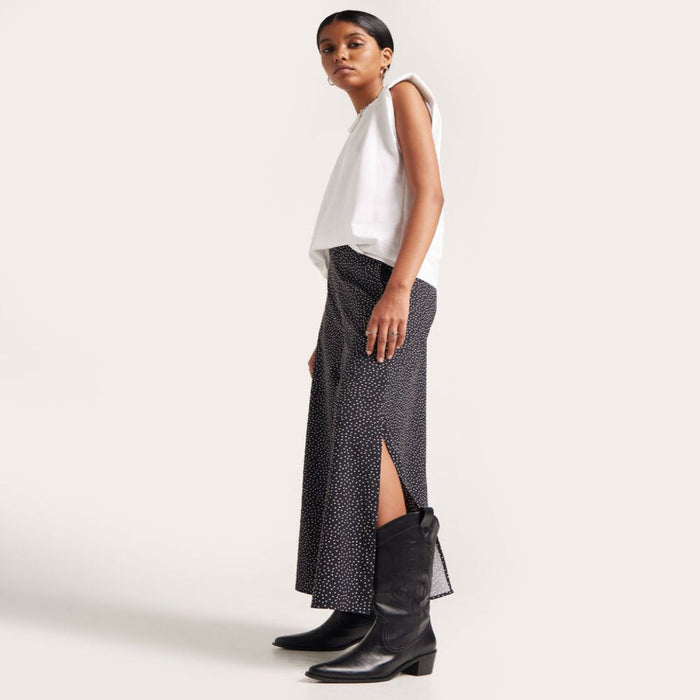 PANTALON TIPO CULOTTE CON ABERTURAS ESTAMPADO 28071560