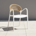 Silla Daytona, Blanco y Café Claro, Con Espaldar, Reposa Brazos y Diseño Minimalista