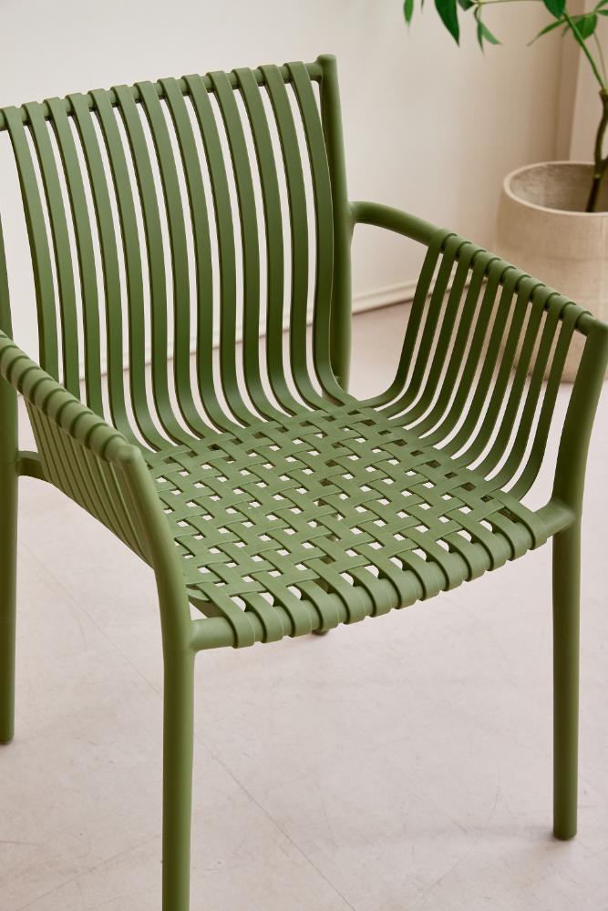 SILLA MADRID CON BRAZOS, COLOR VERDE OLIVO, CON ESPALDAR Y DISEÑO MODERNO