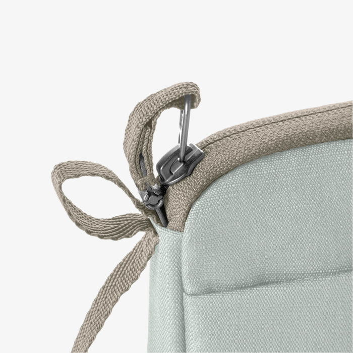 Zipper Detail